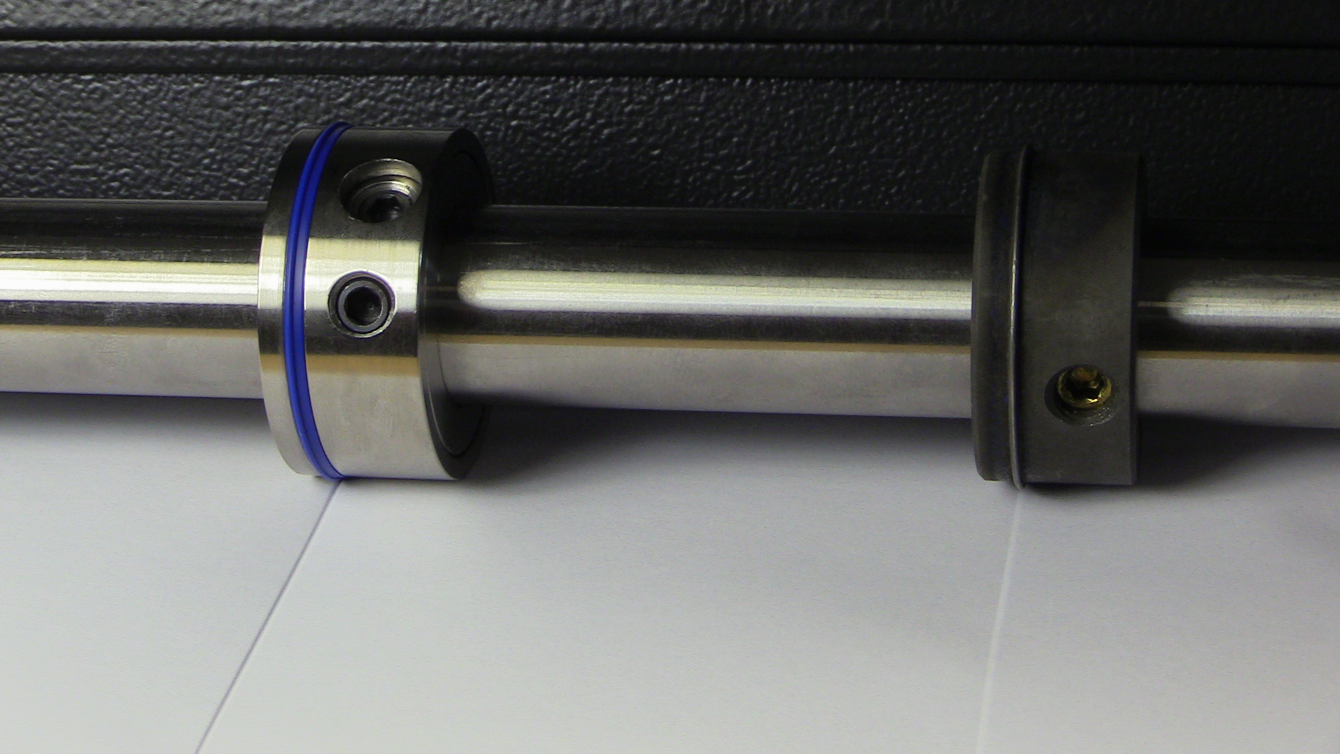 Problem: Weak scoring and front edge tearing on signature work?